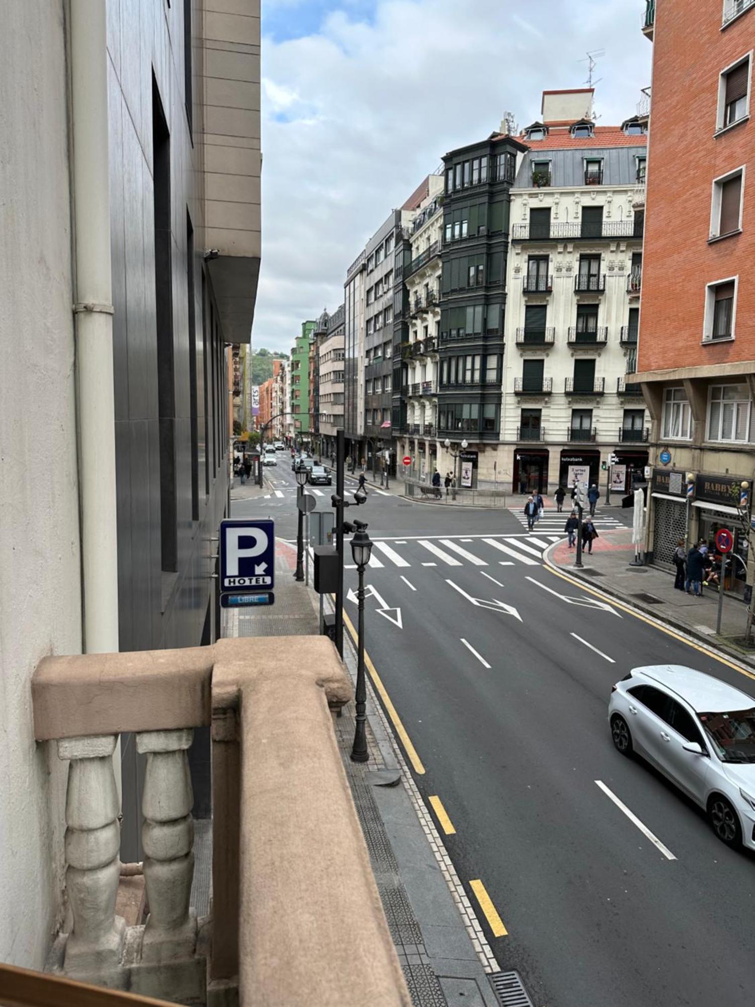 Bilbao Premium With Parking By Aston Rentals المظهر الخارجي الصورة